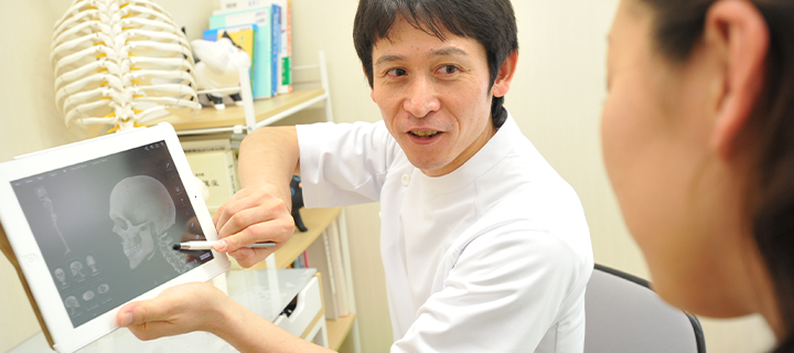 首や肩のまわりには様々な筋肉がある